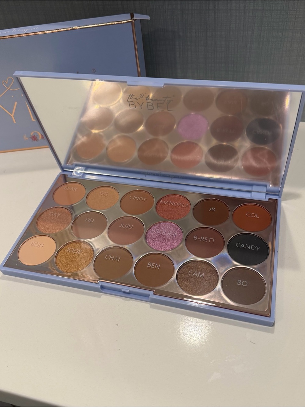 new Carli bybel beauty the og palette